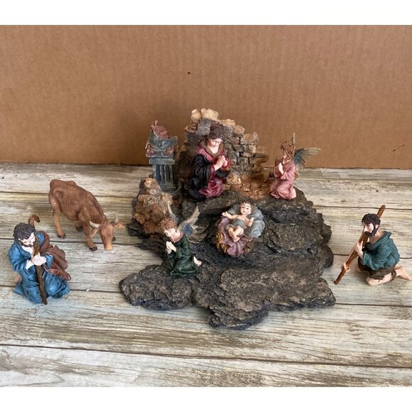 House of Lloyd “The Presepio” 8-Pc Nativity Set with Box 1980s - w/FLAW - Picture 4 of 16